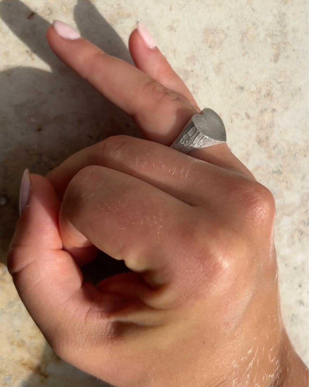 LOVE Ring